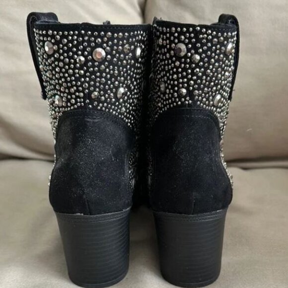 Women's NWOT Black Studded Ankle Western Cowboy Boots by Sugar - size 7-1/2 - Picture 3 of 5